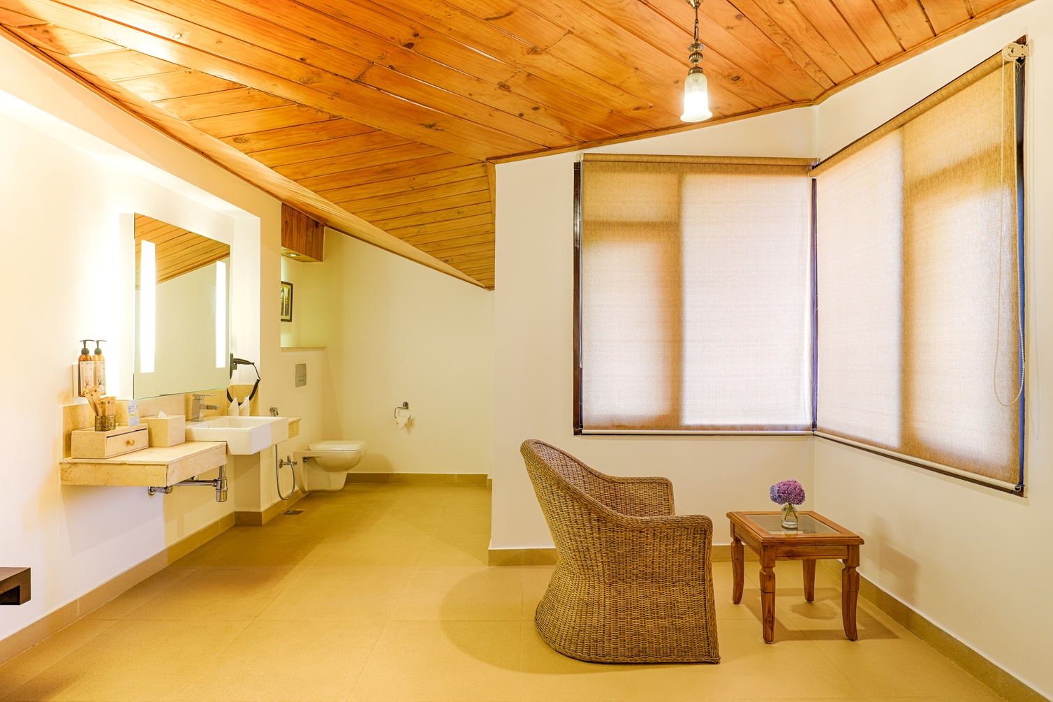Superior Room at Chumbi Mountain Retreat & Spa - Photo 3