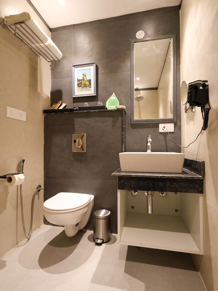 Premium Room at Click Hotel Bhuntar - Photo 3