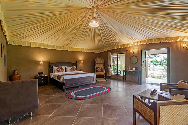 Luxury Tent with Sit Out at Sterling Orient Woods - Pench - Photo 1
