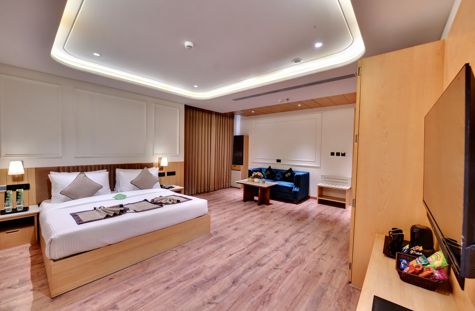 Luxury Suite Bathtub Room at Click Collection Amritsar - Photo 1