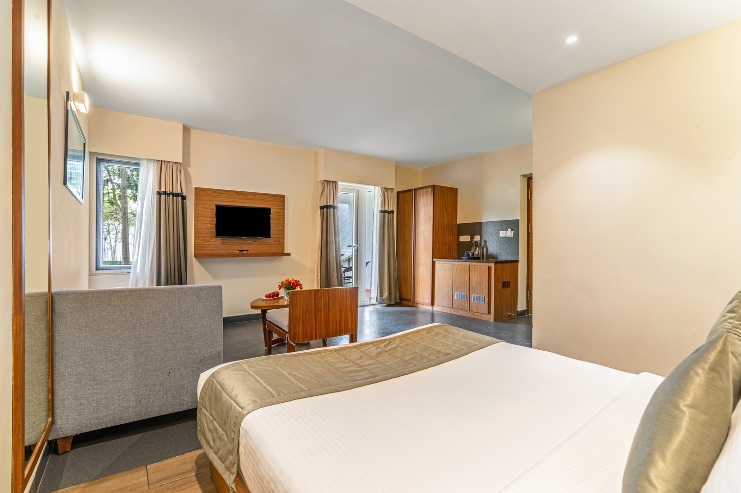 Premier Room with Balcony at Sterling Kodai Valley - Photo 3