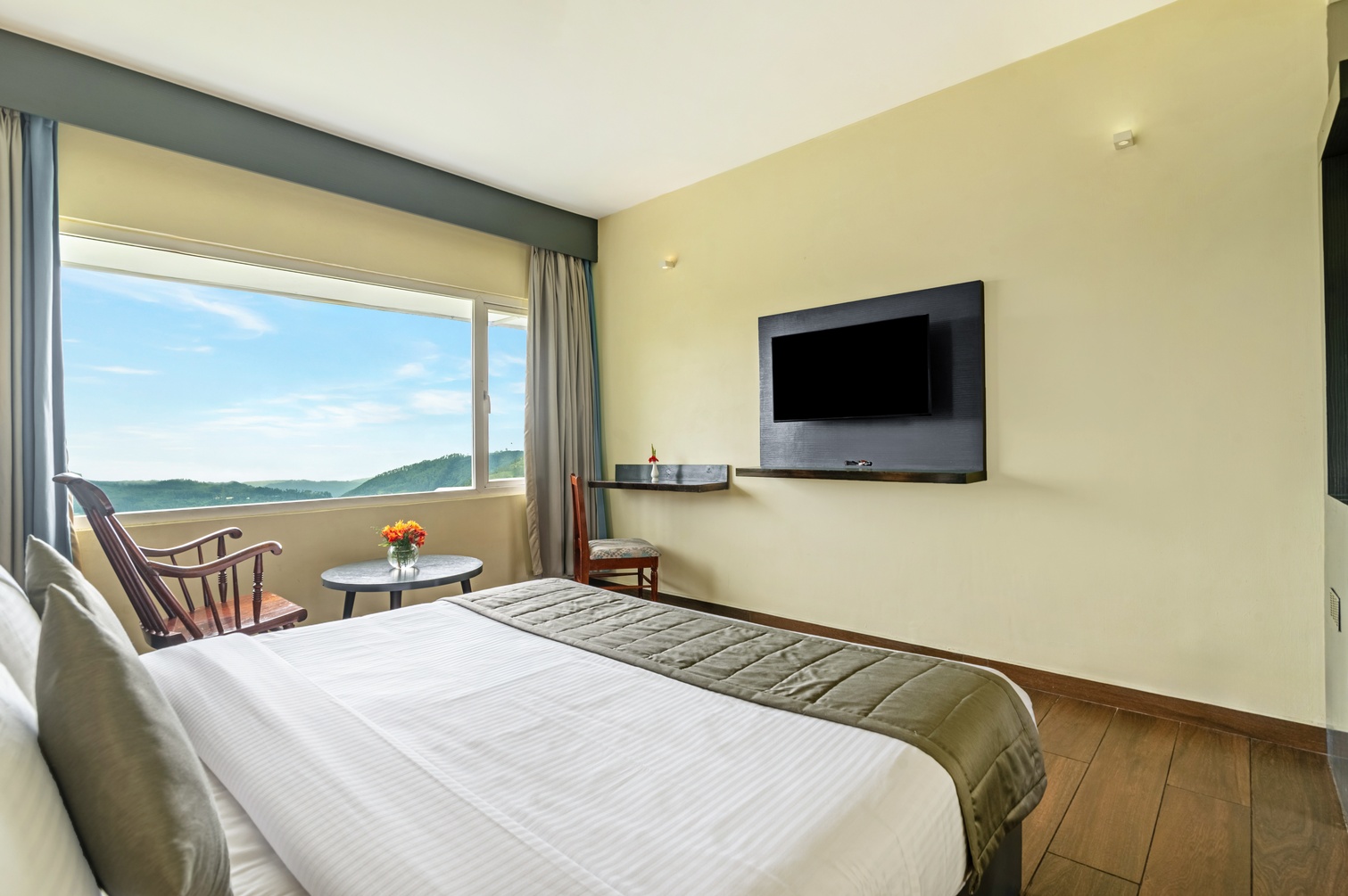 Valley View Classic Room at Sterling Kodai Valley - Photo 3