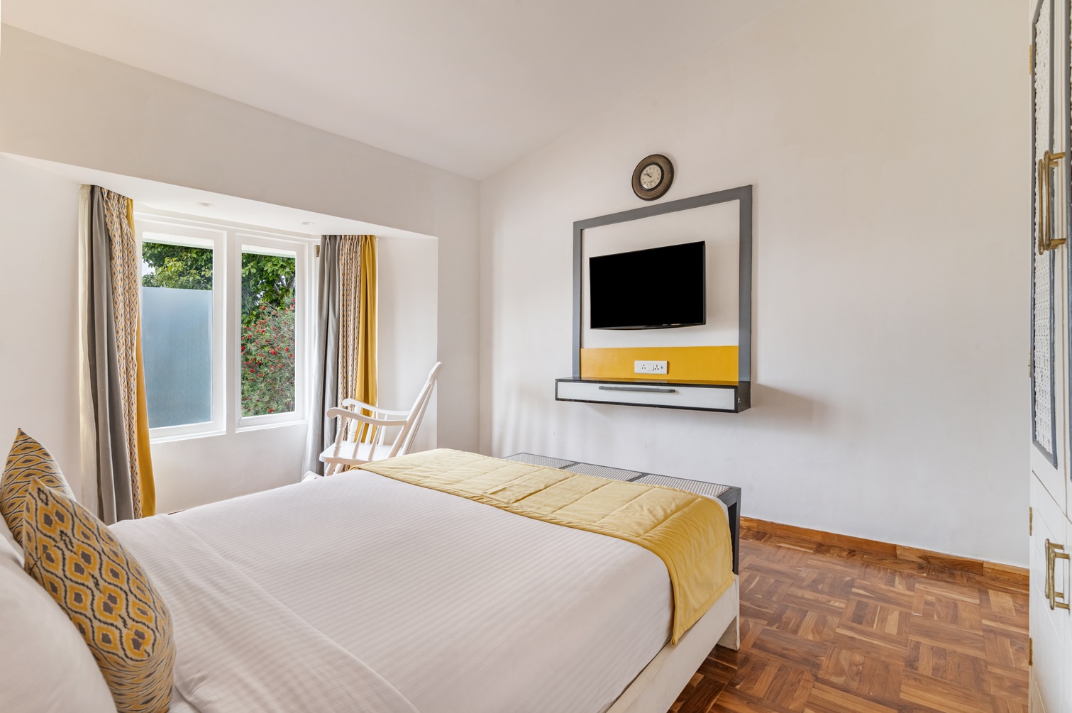 Indulge Suite at Sterling Kodai Lake - Photo 2