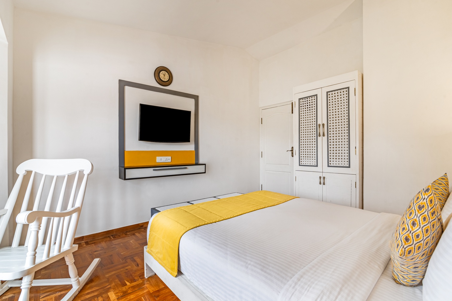 Indulge Suite at Sterling Kodai Lake - Photo 3