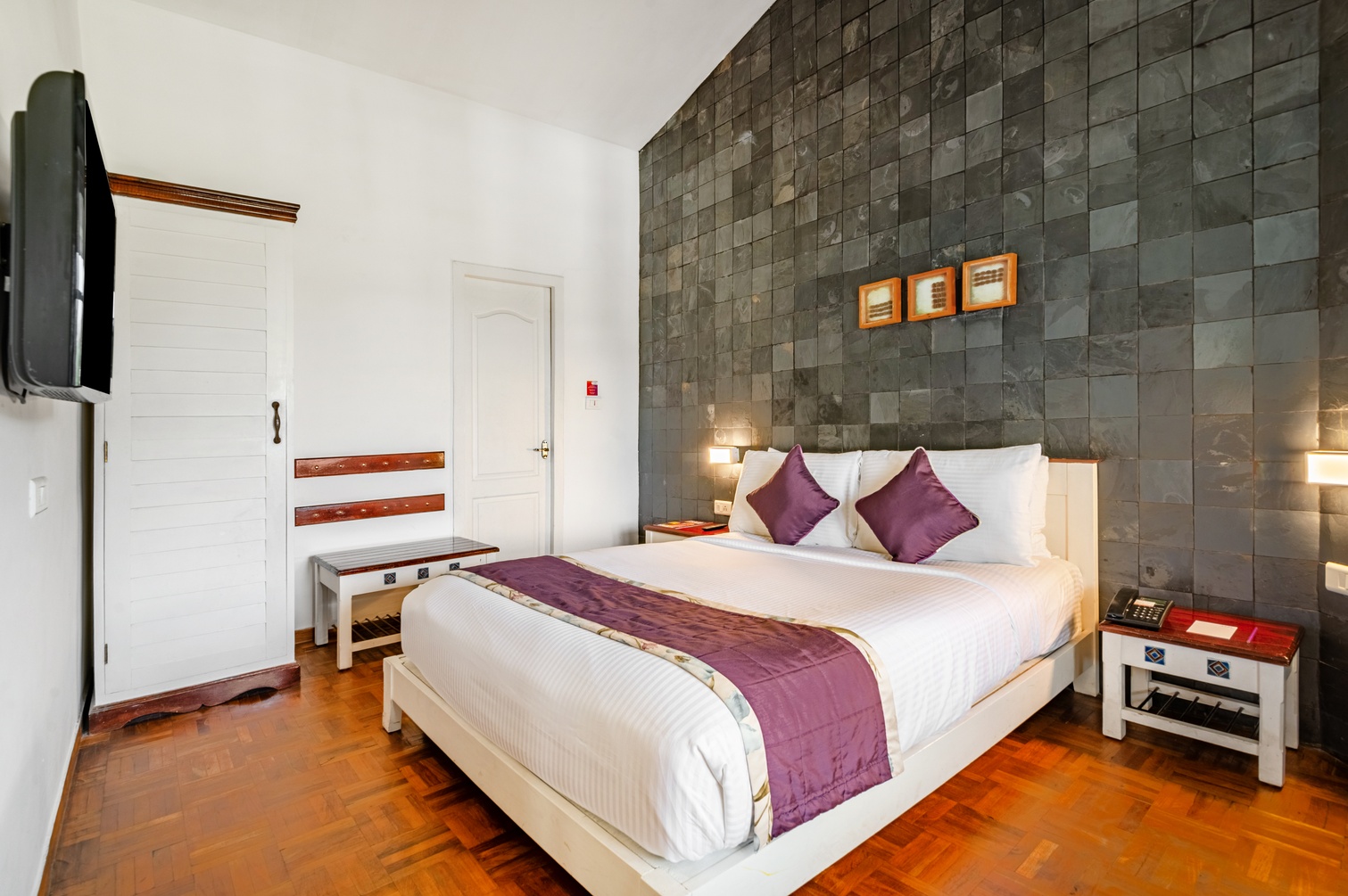 2 Bed Room Suite with Balcony and Lake View at Sterling Kodai Lake - Photo 1