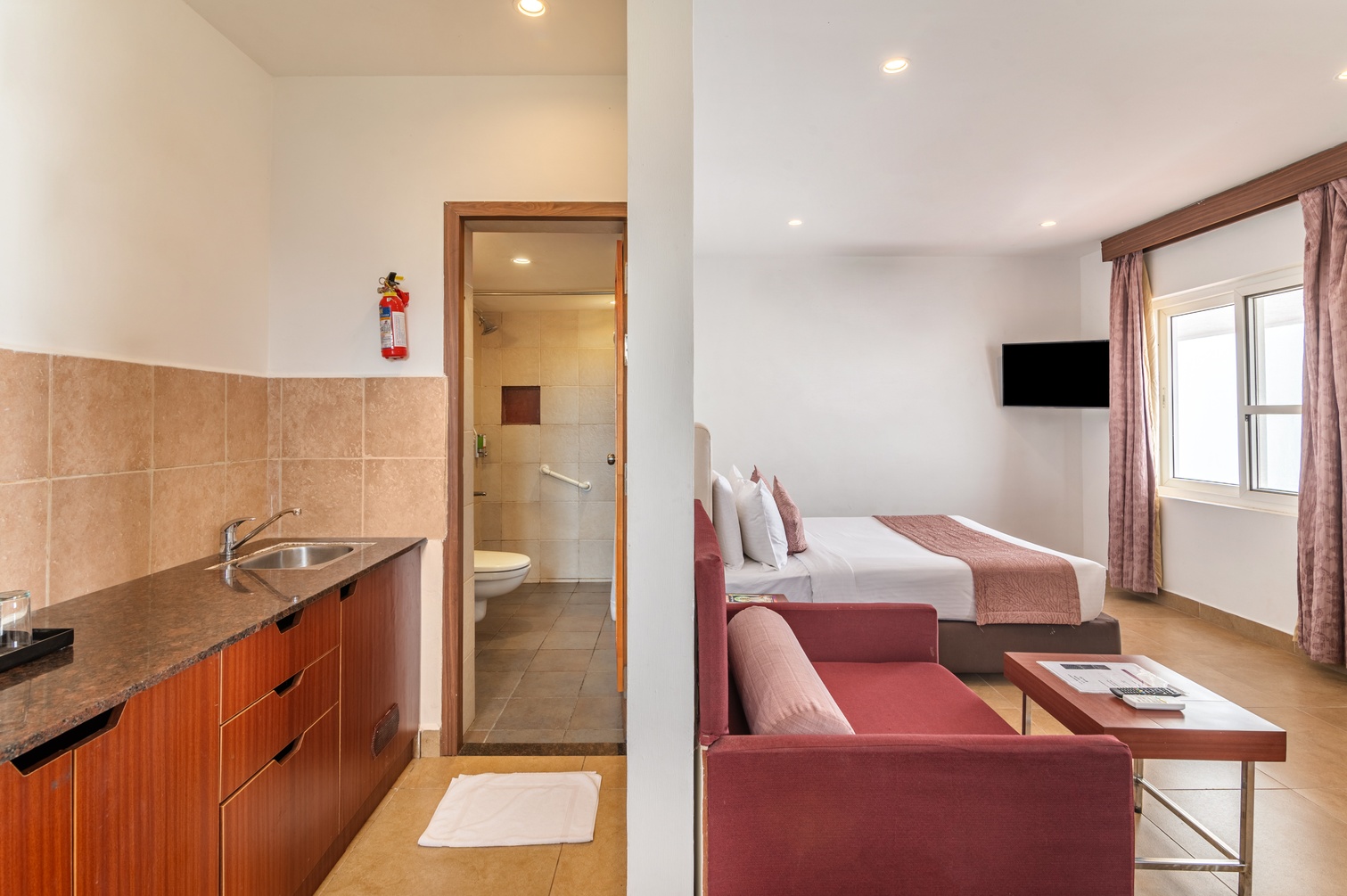 Valley View Premier Room and Sit out at Sterling Yercaud - Photo 3