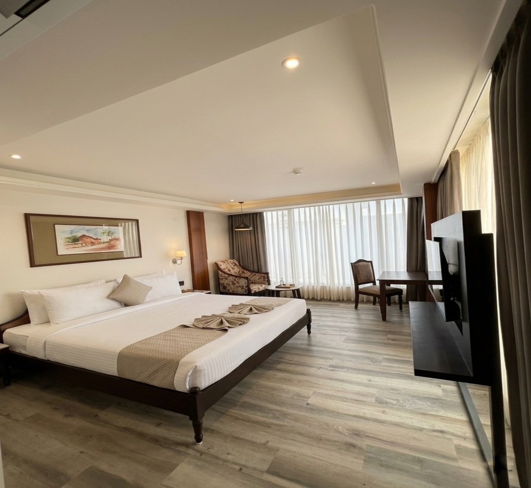 Premium Room at Comfort Hotel Kishore Azamgarh - Photo 3