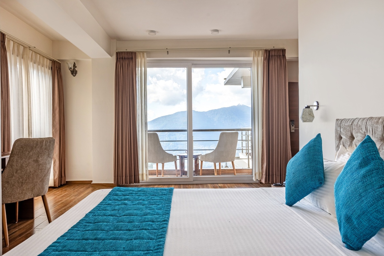 Valley View Premier Room with Balcony at Sterling Mount Olive Gangtok - Photo 1