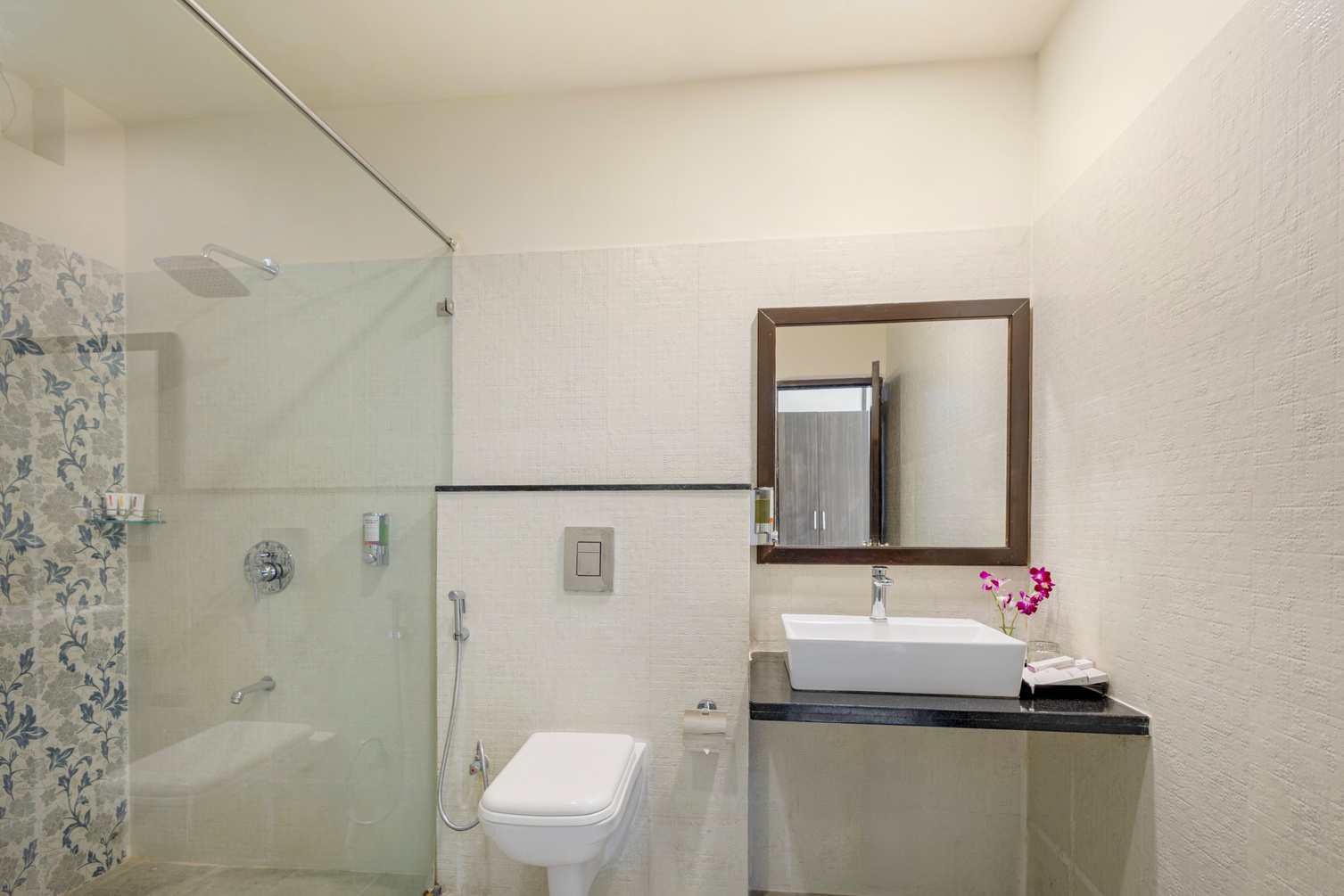 Pond View Premier Room With Private Deck at Sterling Palavelli by the Godavari - Photo 3