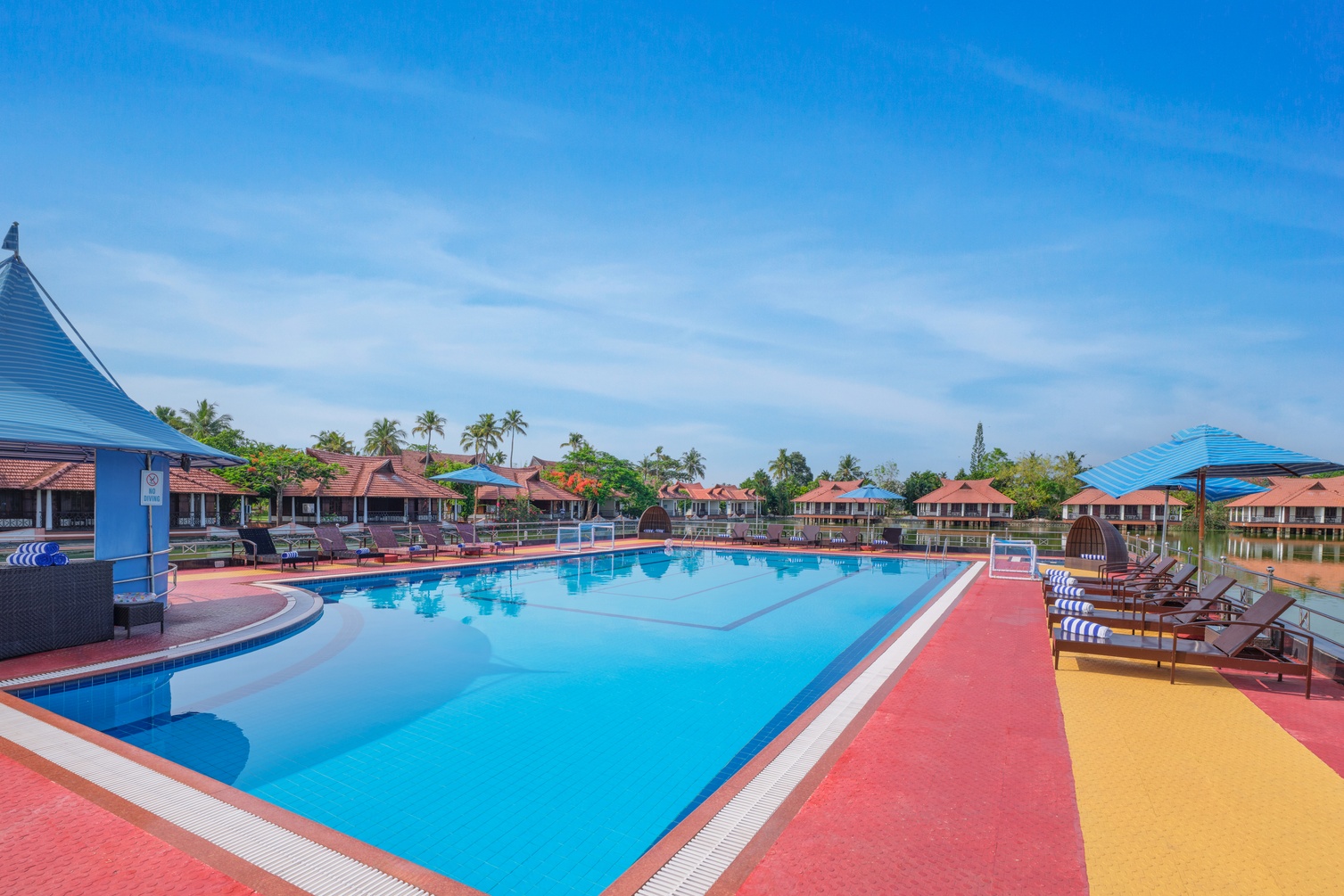 Sterling Lake Palace Alleppey photo 5