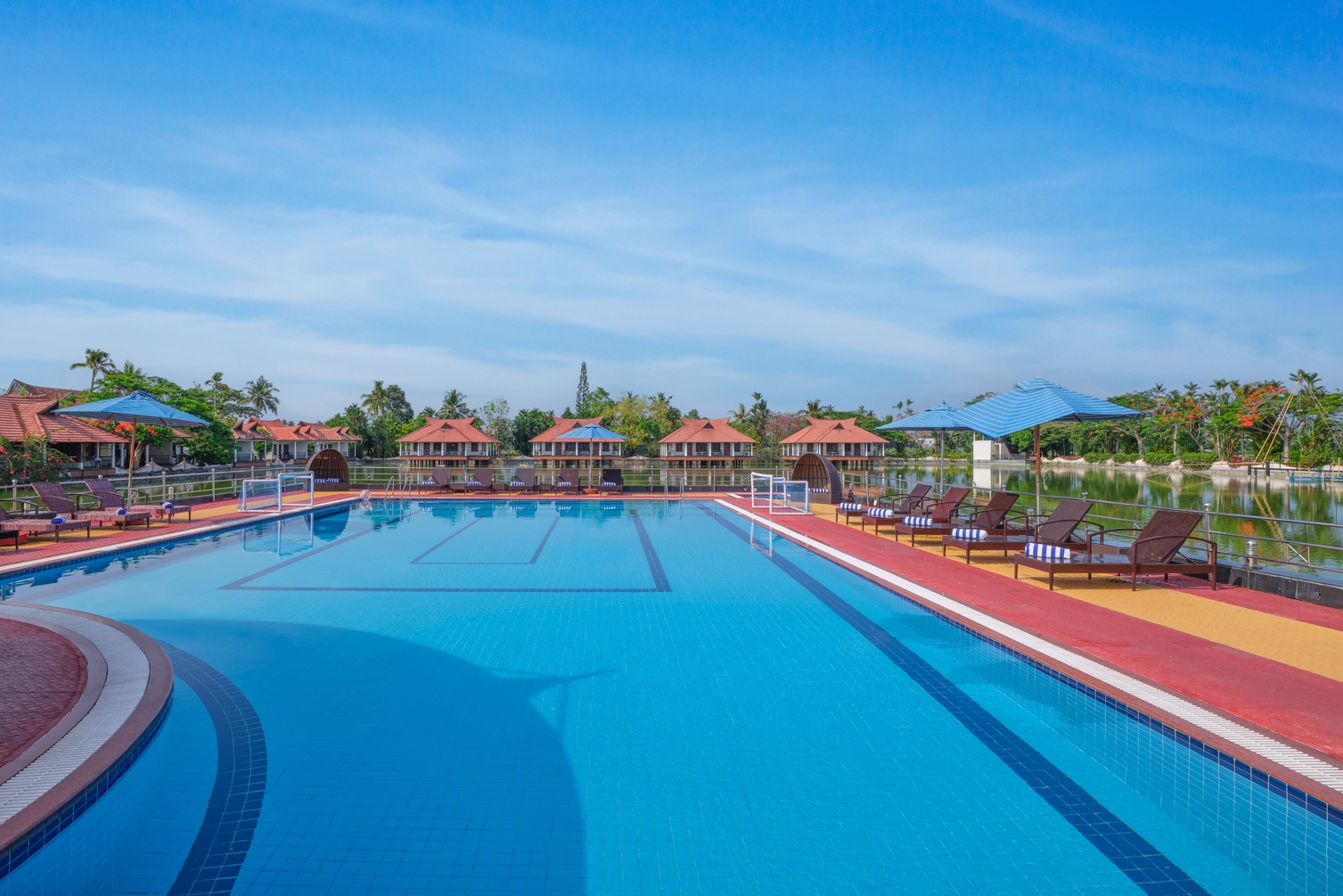 Sterling Lake Palace Alleppey photo 6