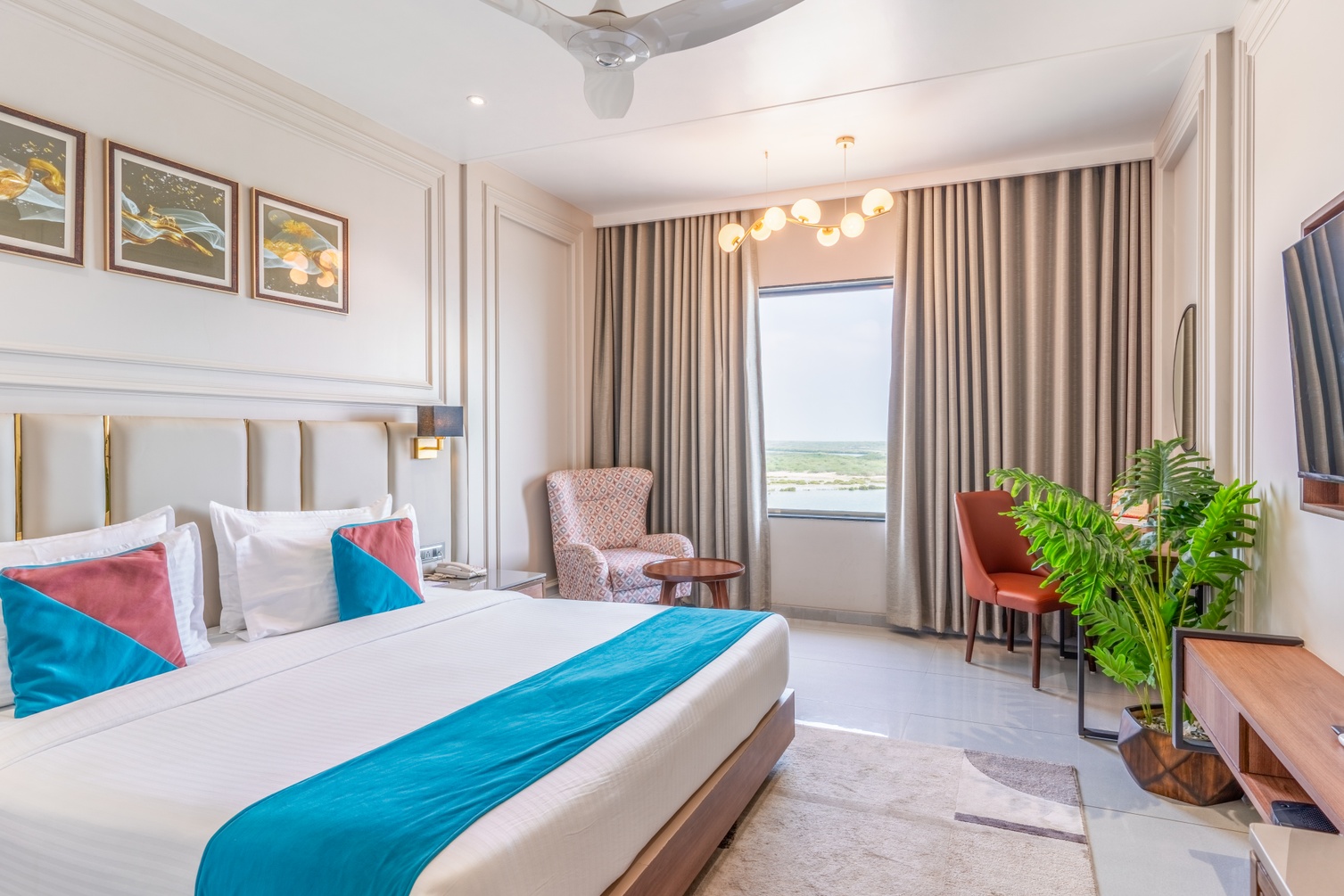 Premium Room with Sea View at Pride Elite, Dwarka - Photo 2