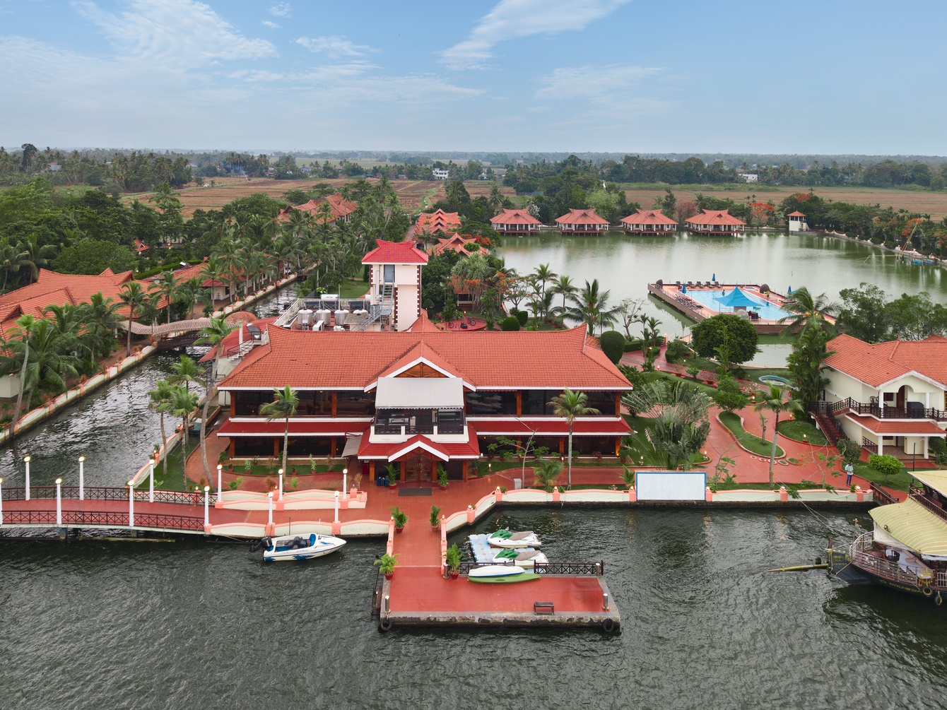 Sterling Lake Palace Alleppey photo 3