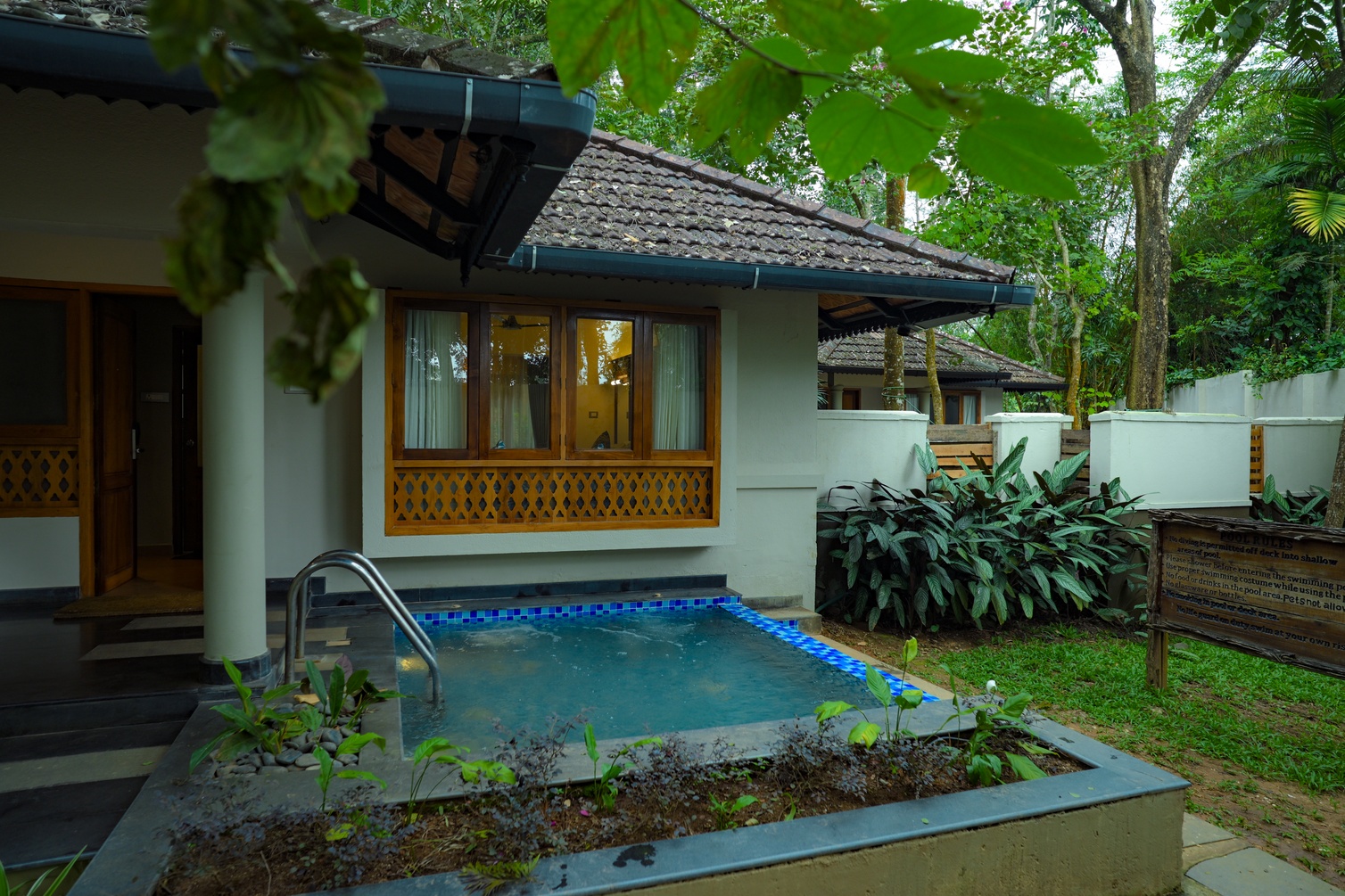 Rithika - Honeymoon Villa with Plunge Pool at Greenwoods Resort Thekkady - Kondody Hotels - Photo 1