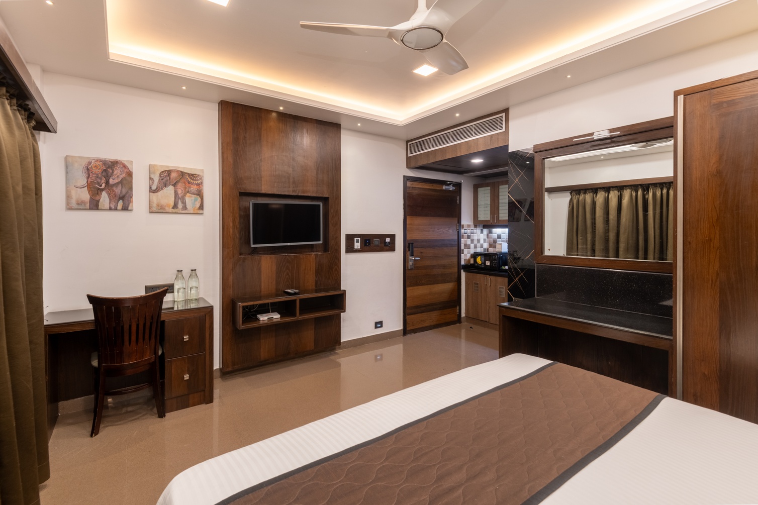 Deluxe Double Room at Hotel Altitude Coorg - Photo 3