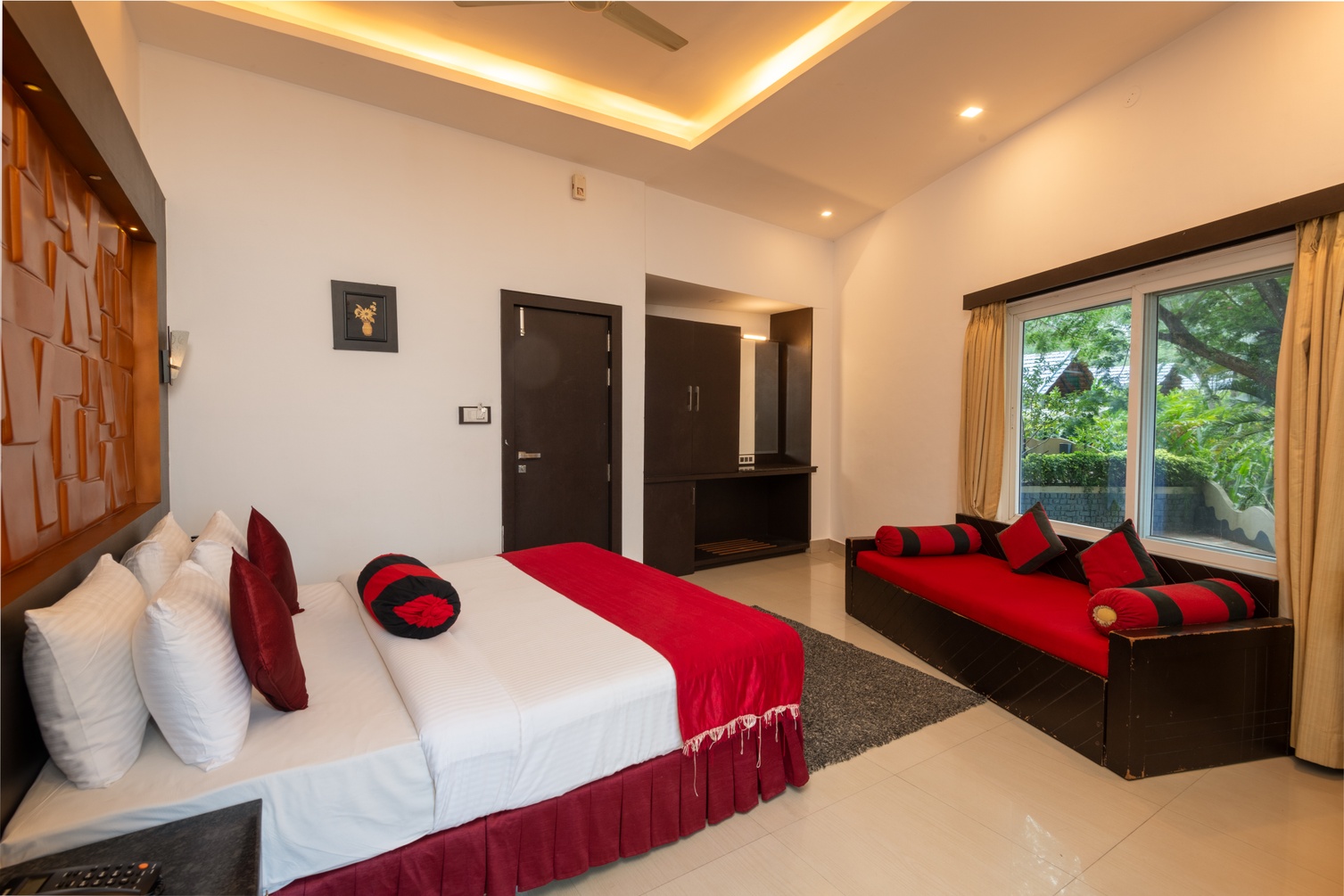 Deluxe Room AC with Balcony at Coorg Jungle Camp Backwater Resort - Photo 2