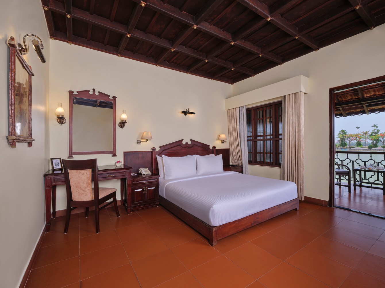 Room on Arrival at Sterling Lake Palace Alleppey - Photo 1