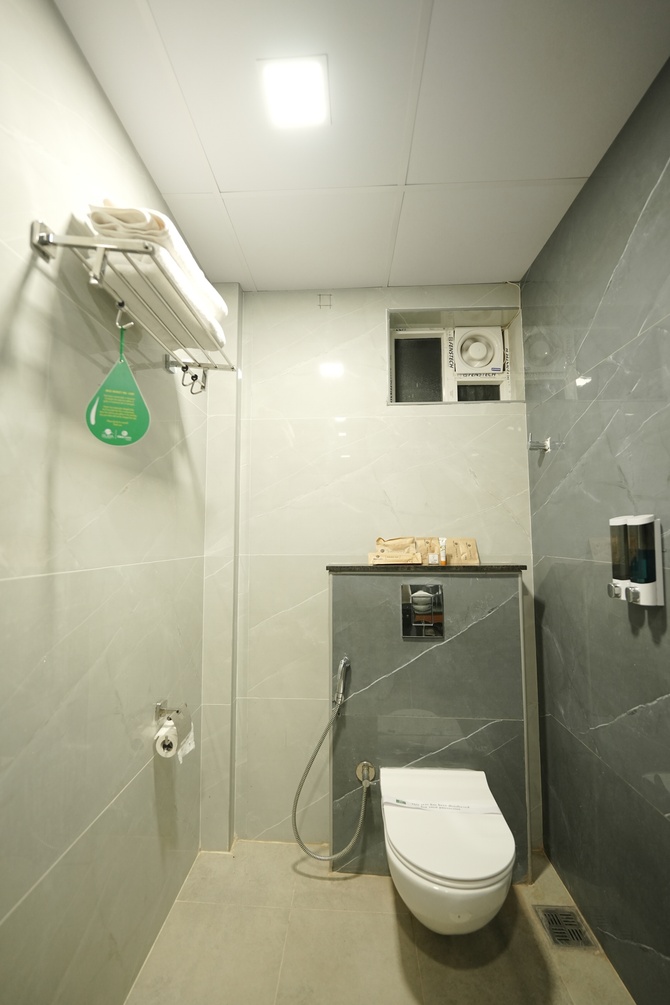 Premium Room at Click Hotel Galaxy–Bangalore Airport - Photo 2
