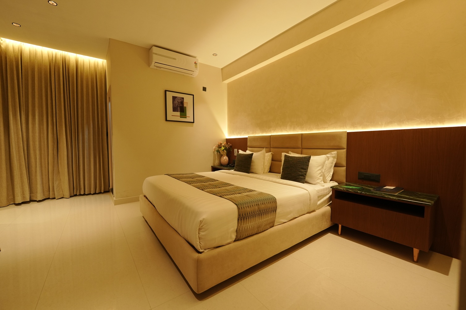 Suite Room at Click Hotel Galaxy–Bangalore Airport - Photo 3