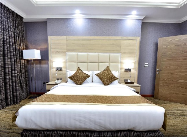 Junior Suite, City View at Iridium 70 Hotel - Photo 2