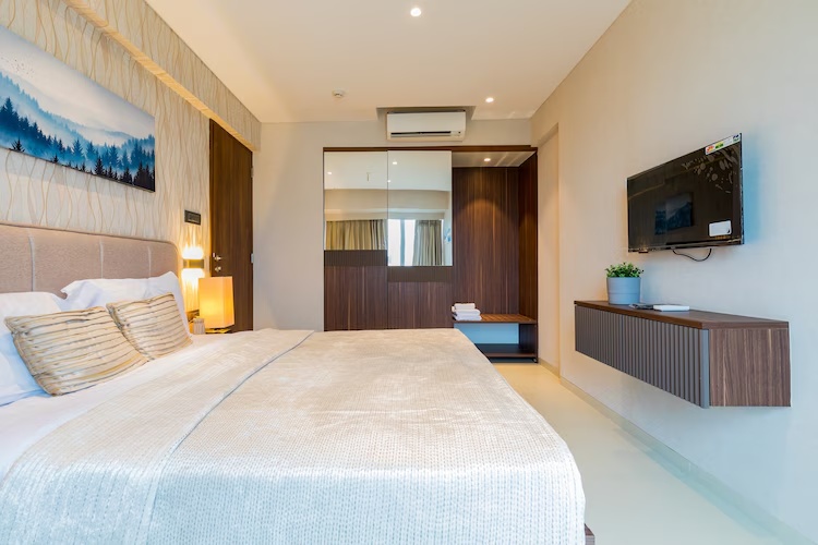 Studio Room at AR Suites Jewels Royale (Award Winning 4-Star Upscale Apartment Hotel) - Photo 1
