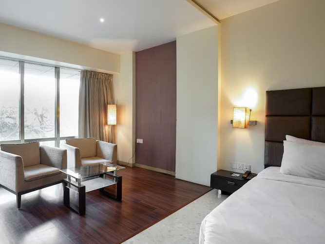 Suite Room at T2 Beacon Hotel, Andheri, Mumbai - Photo 1