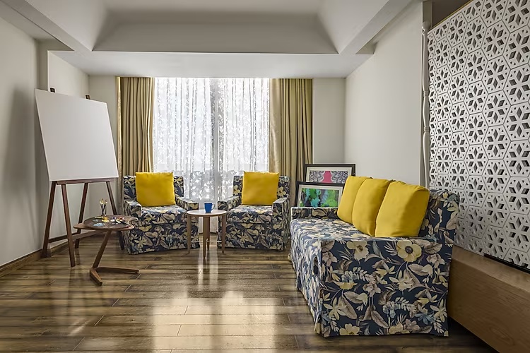 Valley View Premier Room with Terrace at Sterling Valley of Pine Lansdowne - Photo 1