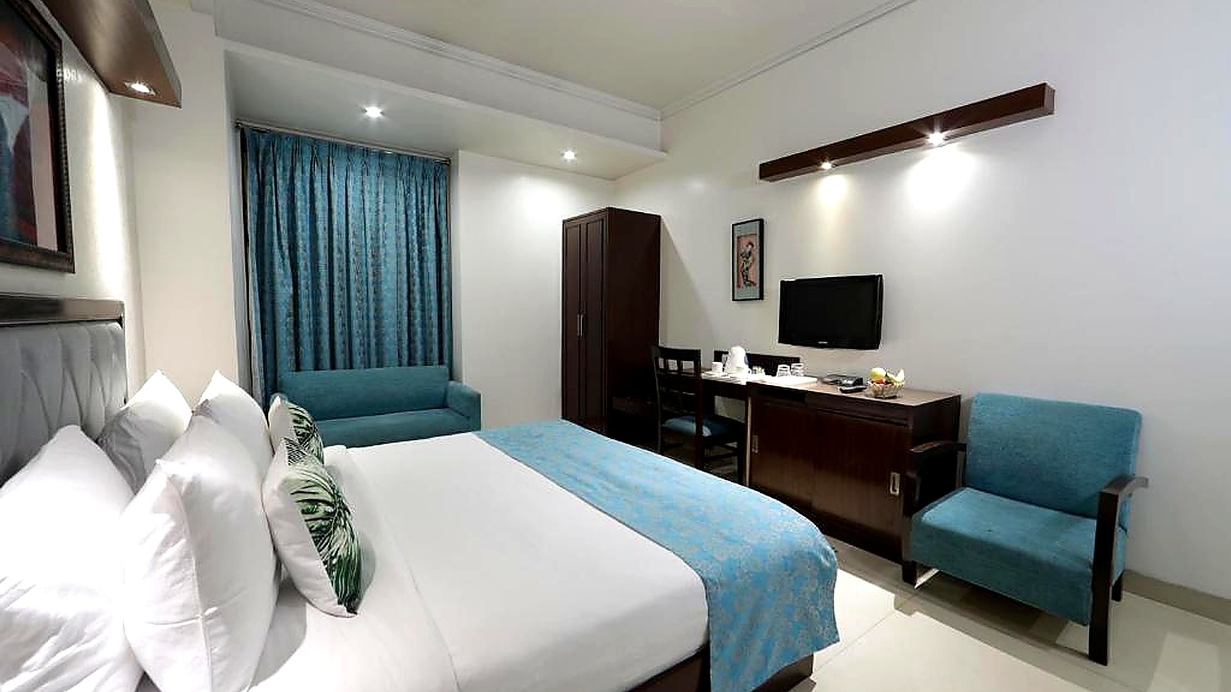 Super Deluxe Room at Rockland Hotel C R Park - Photo 1