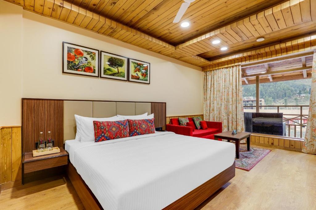 Family Room at Club Mahindra Janjehli Resort, Himachal Pradesh - Photo 1
