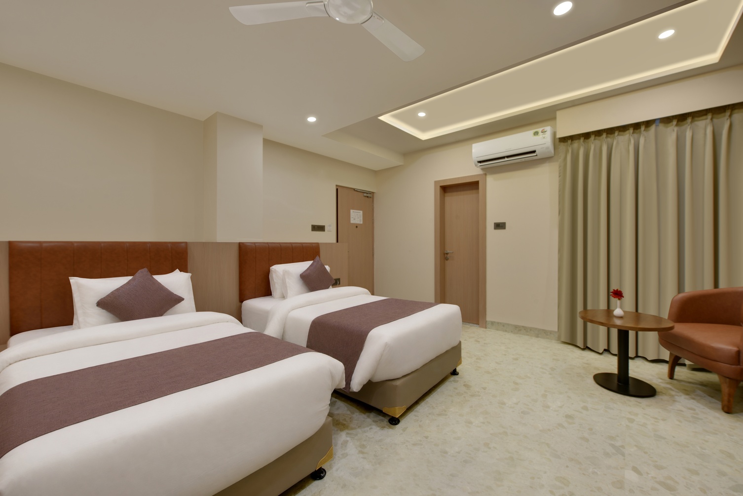 Superior Room at Vaishnavi Beacon Hotel Patna - Photo 3