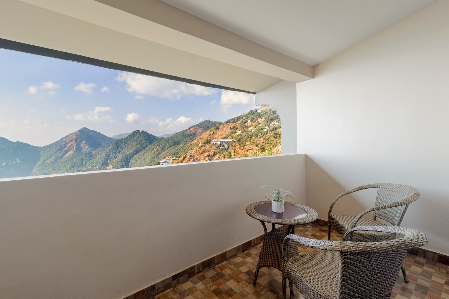 Valley View Suite with Balcony at Sterling Mussoorie - Photo 2