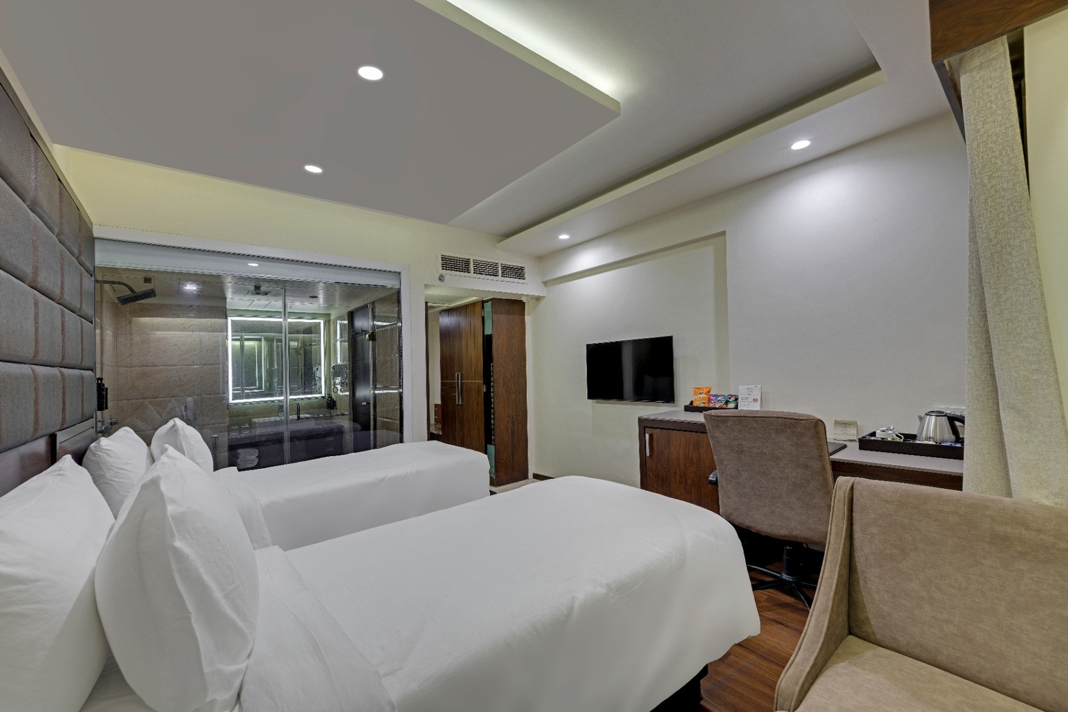 Winter Green Room, 2 Twin Rooms at The Fern Residency Ellisbridge Ahmedabad - Photo 3