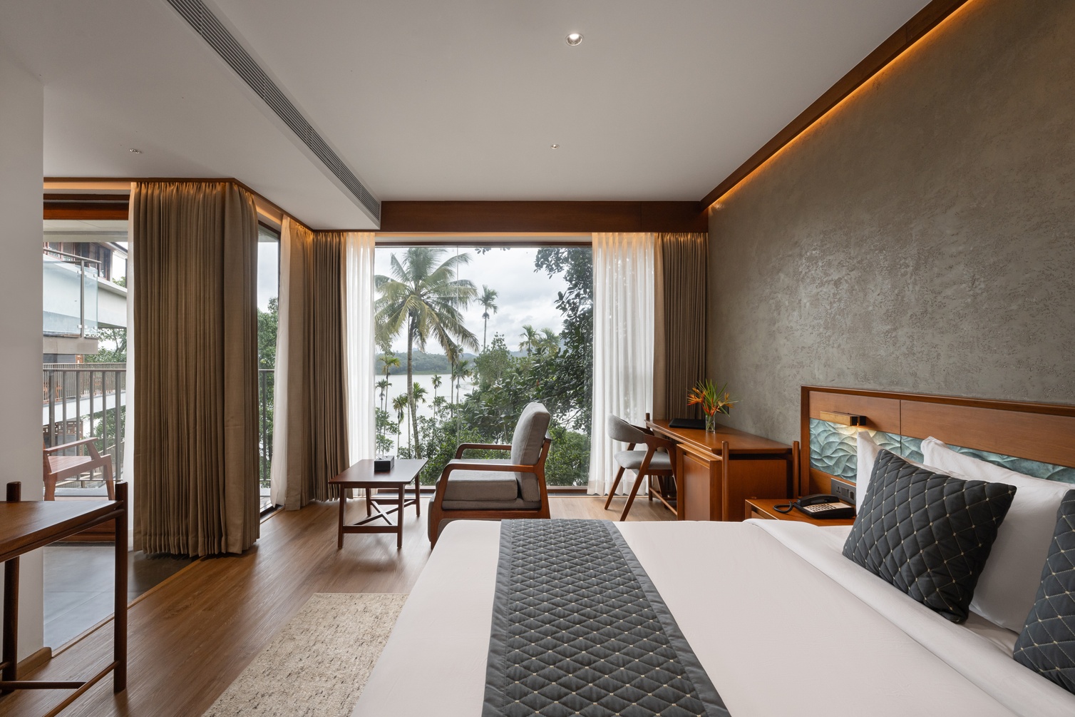 Waterfront Room with Balcony at Sterling Lontano Waterfront - Wayanad - Photo 1