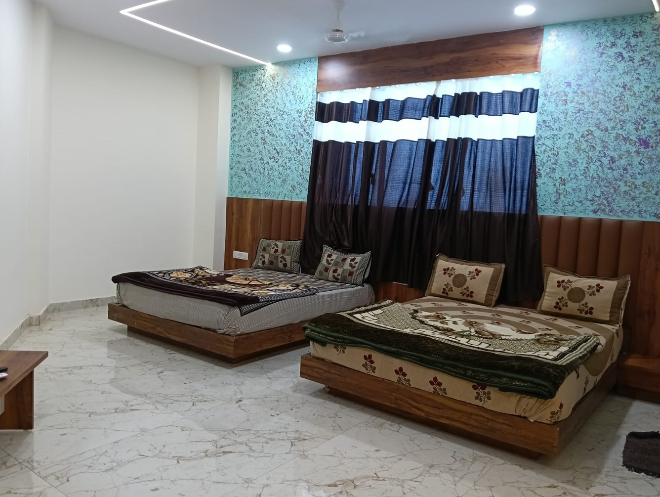 DELUXE FAMILY ROOM at hotel mg inn - Photo 3
