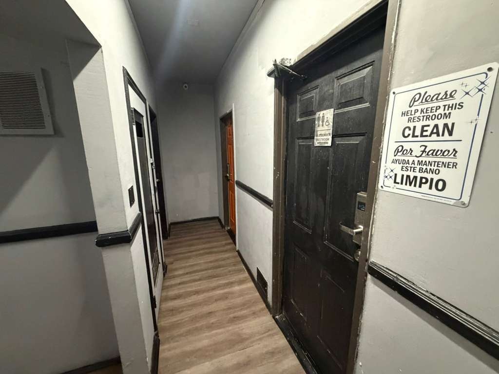 Clarendon Hotel photo 5