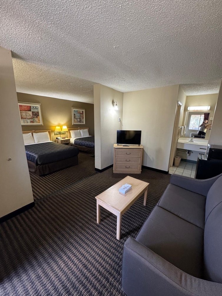Double Suite Room at MHO Hotel Eloy Casa Grande near I-10 - Photo 1