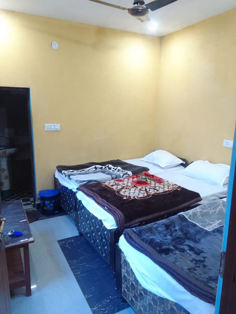 Mountain View Triple Bed Room at Riyansh tourist lodge and home stay - Photo 1