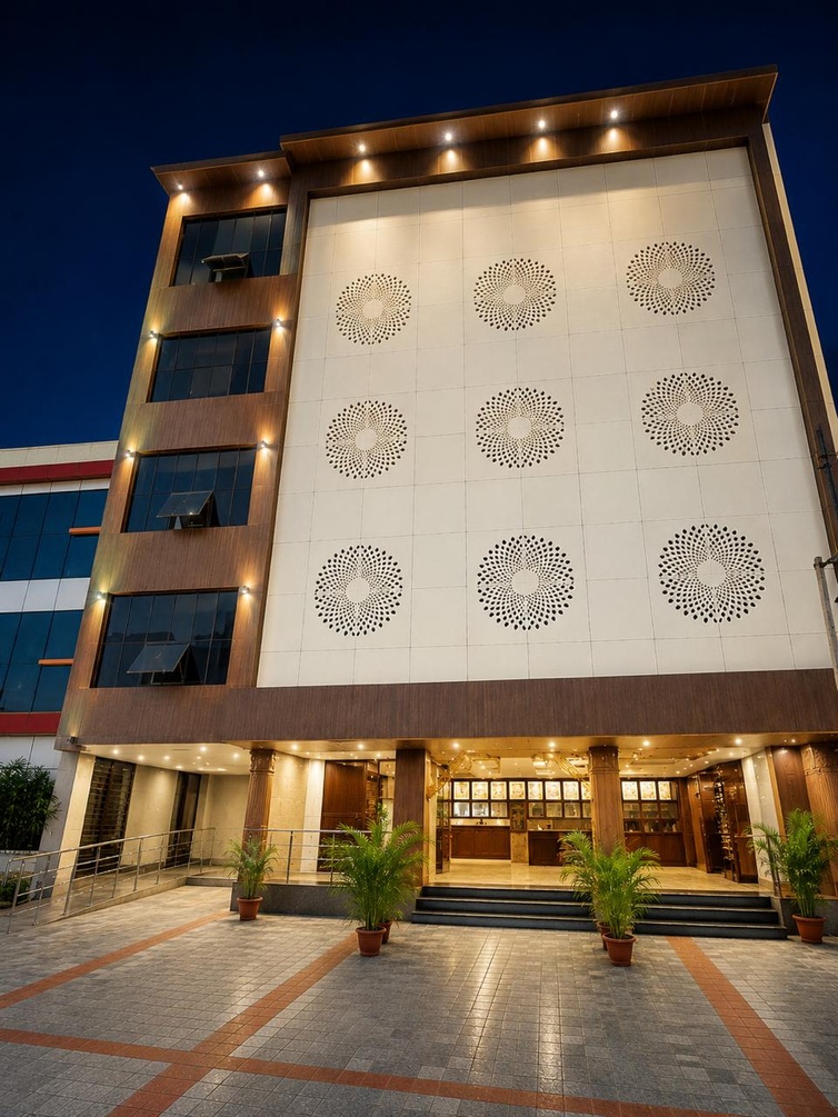 Hotel Platinum Palace photo 1