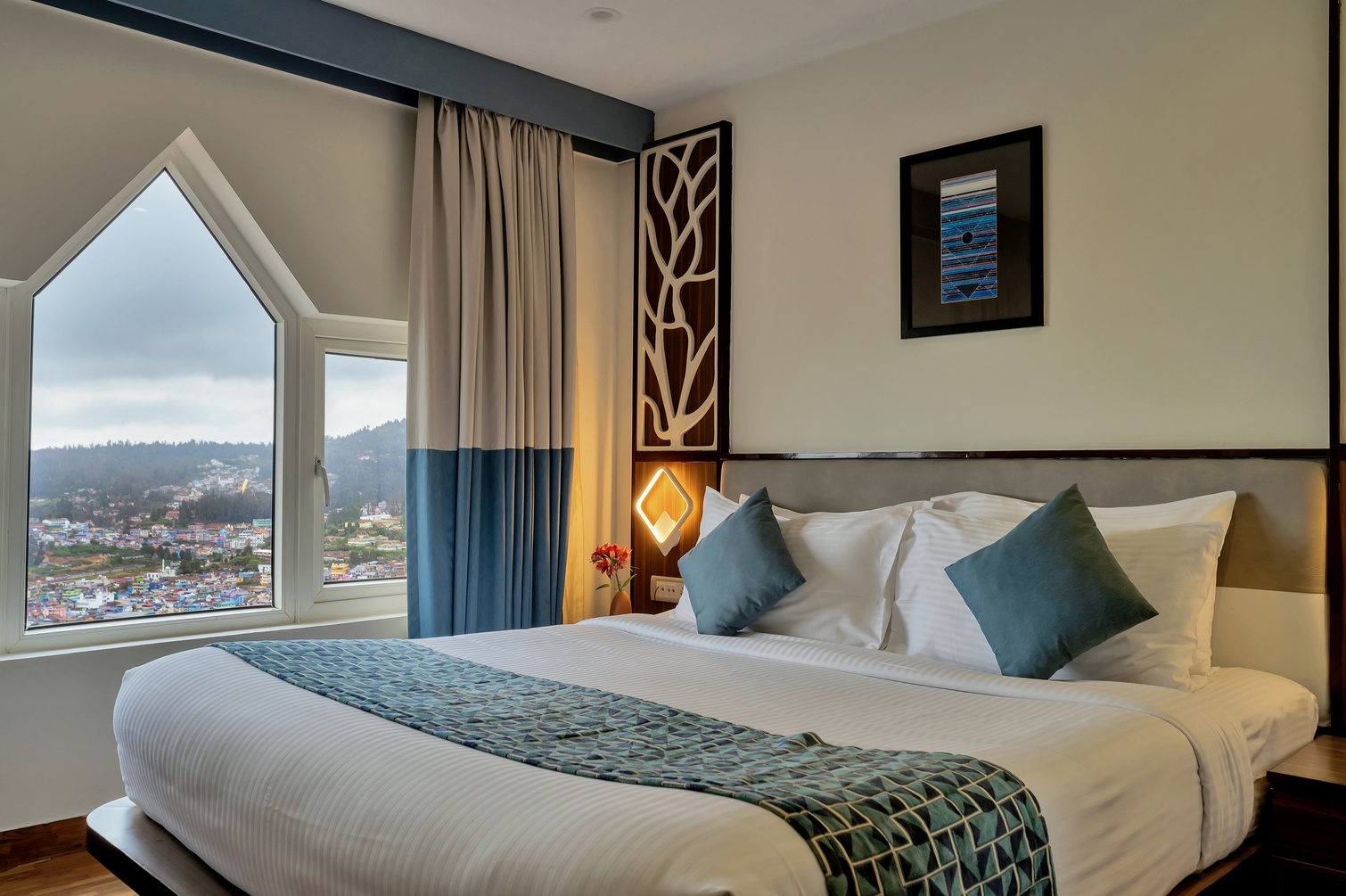 2 Bed Room Family suite With Valley View And Balcony at Sterling Ooty Elk Hill - Photo 3