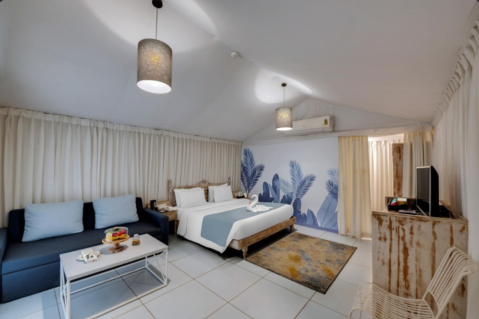 Winter Green Premium Tent,1 King Bed at The Fern Seaside Luxurious Tent Resort, Daman - Photo 2