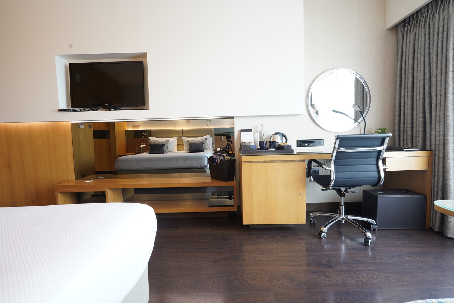 Winter Green Room, 1 King Bed at The Fern Goregaon - An Ecotel Hotel | Mumbai - Photo 2