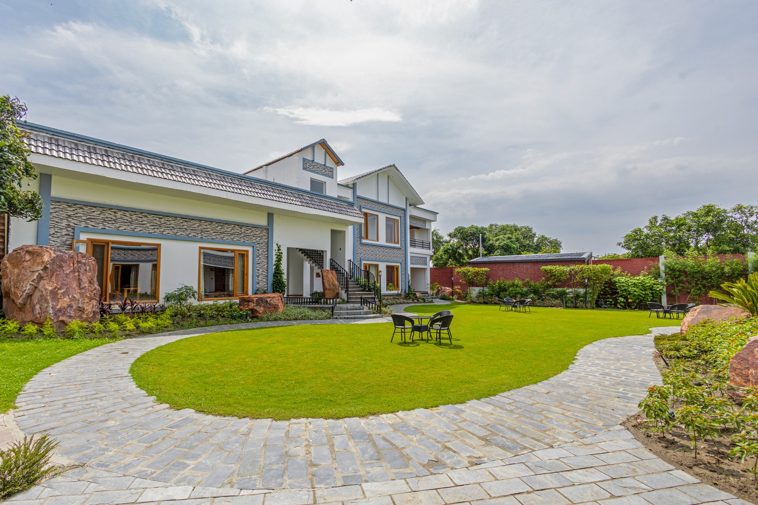 Sterling Quinta Jim Corbett photo 7