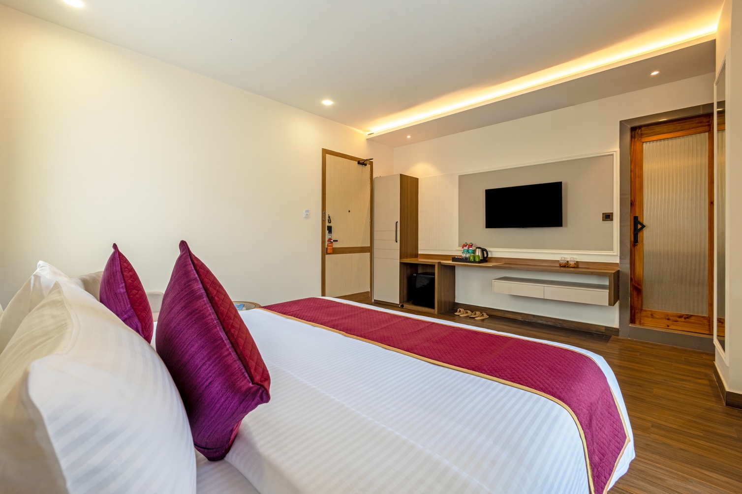 Premier Room with Balcony at Sterling Varanasi - Photo 3