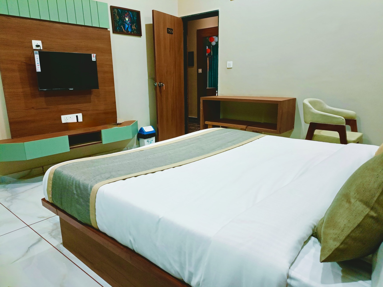 Deluxe at Hotel vinayak A/C Rooms - Photo 2