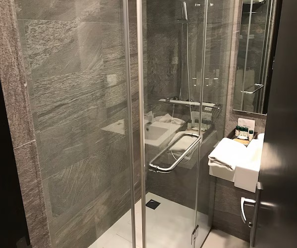 Executive Deluxe Room at Rodas An Ecotel Boutique Hotel, Powai, Mumbai - Photo 3