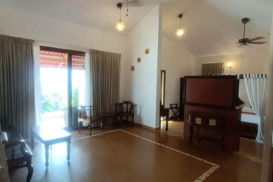 Hazel Suite at Tapovana Resorts - Photo 3