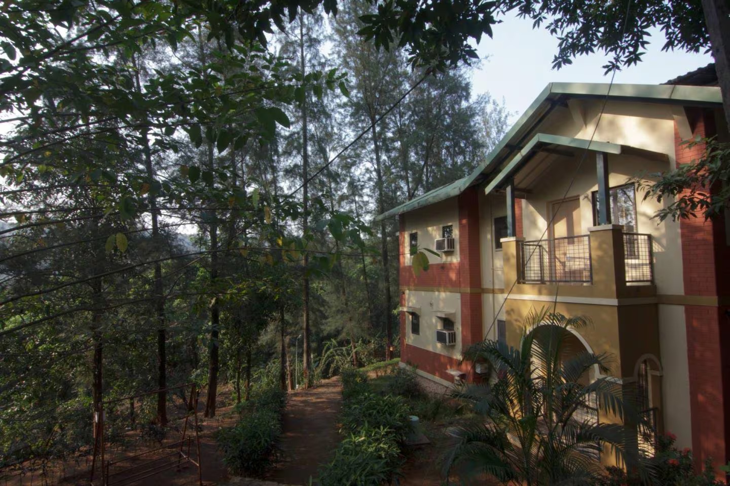 Premium Garden Classic Room at Nature Trails Durshet, Khopoli - Photo 3
