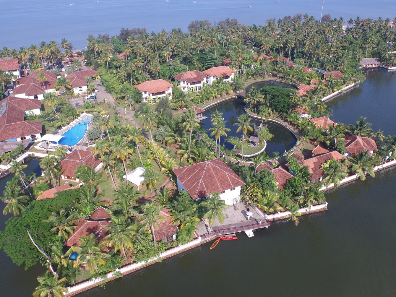 Club Mahindra Resort Cherai Kochi photo 7