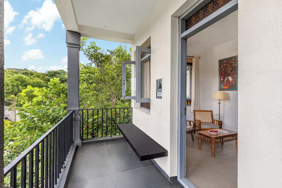 Mountain View Elegant Suite with Sitout at Sterling Hibis Vellore - Photo 3