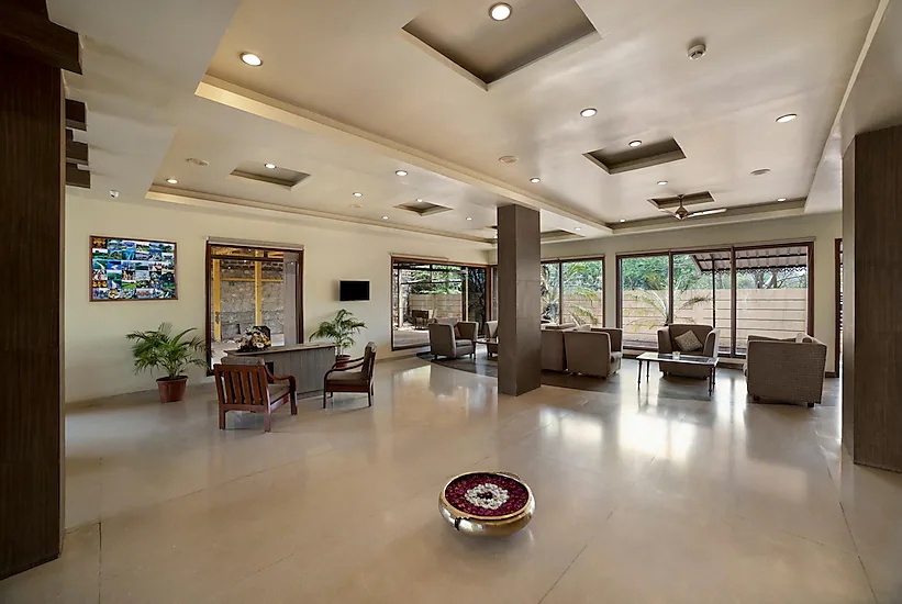 Sterling Karwar photo 7